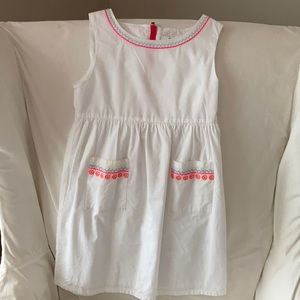 Cute summer dress with gorgeous embroidery!